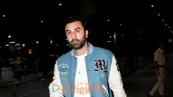 Photos: Ranbir Kapoor, Vicky Kaushal and others snapped at the airport
