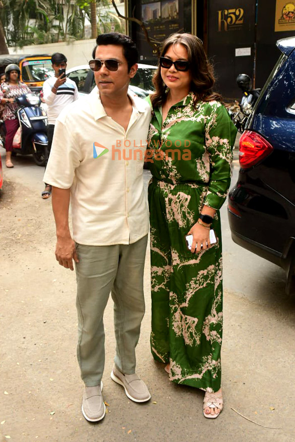 photos randeep hooda and lin laishram snapped at wakai in bandra 4