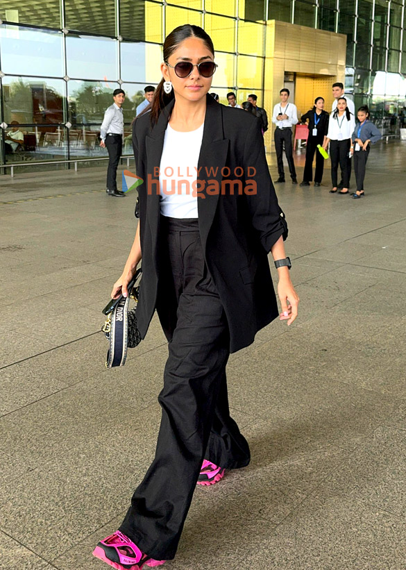 photos salman khan mrunal thakur and rashmika mandanna snapped at the airport 2