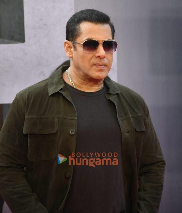 photos salman khan and others grace the trailer launch of farrey 7
