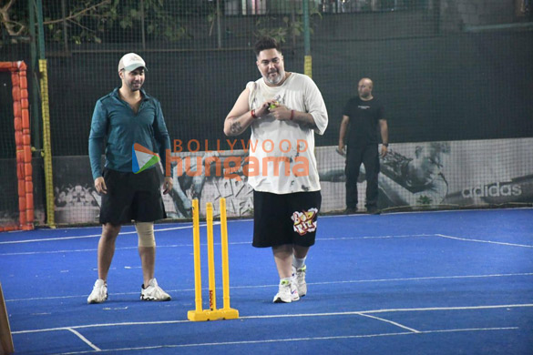 photos varun dhawan rohit dhawan and others snapped playing cricket 2