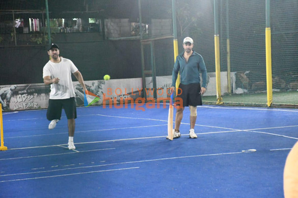 photos varun dhawan rohit dhawan and others snapped playing cricket 5