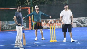 Photos: Varun Dhawan, Rohit Dhawan and others snapped playing cricket