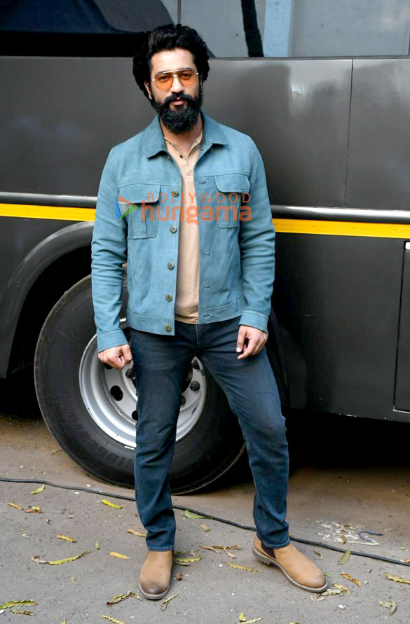 photos vicky kaushal fatima sana sheikh and meghna gulzar snapped promoting sam bahadur at mehboob studio 3