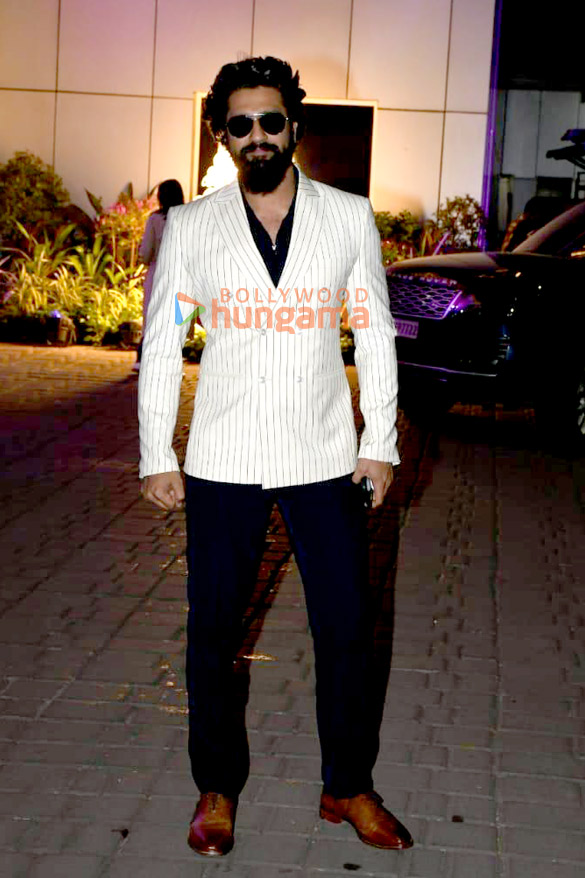 Photos: Vicky Kaushal snapped at Kalina airport Photos: Vicky Kaushal snapped at Kalina airport