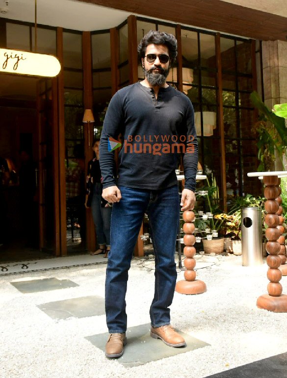 Photos: Vicky Kaushal spotted at Bollywood Hungama Hangout at Gigi Bandra Photos: Vicky Kaushal spotted at Bollywood Hungama Hangout at Gigi Bandra