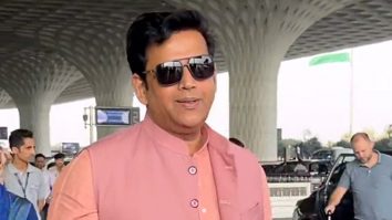 Ravi Kishan poses in a kurta as he gets clicked at the airport