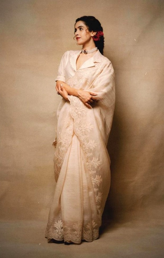 Sanya Malhotra epitomizes ethereal grace in an ivory saree with roses adorning her hair for Sam Bahadur trailer launch Sanya Malhotra epitomizes ethereal grace in an ivory saree with roses adorning her hair for Sam Bahadur trailer launch