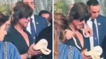 Shah Rukh Khan remains calm as Anant Ambani gives him a snake to hold at Isha Ambani’s party, watch 