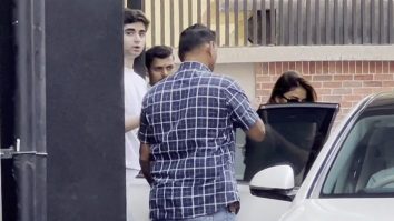 Suhana Khan gets clicked by paps with her Archies co-stars