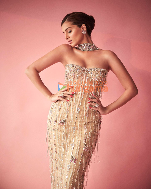 tara sutaria 2 144