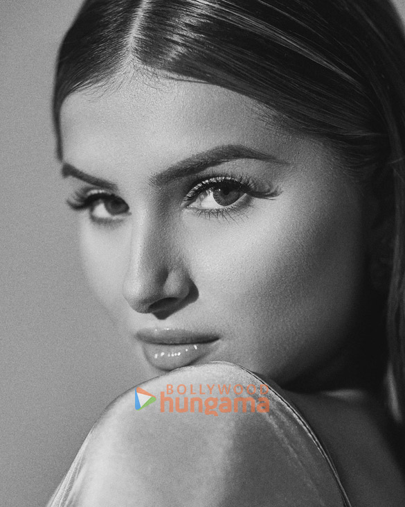 tara sutaria 3 99