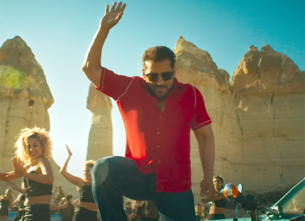 Tiger 3 Box Office: Salman Khan starrer starts with a bang in North America; nears $1 mil. Mark from paid previews Tiger 3 Box Office: Salman Khan starrer starts with a bang in North America; nears $1 mil. Mark from paid previews