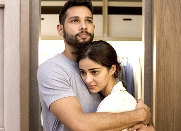 Siddhant Chaturvedi pulls Kho Gaye Hum Kahan co-star Ananya Panday’s leg; says, “Someone takes her on a long night drive” : Bollywood News