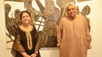 Javed Akhtar is all praises for Kiran Chopra as he visits Jehangir Art Gallery
