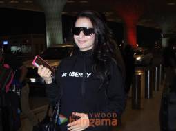Photos: Ameesha Patel snapped at the airport