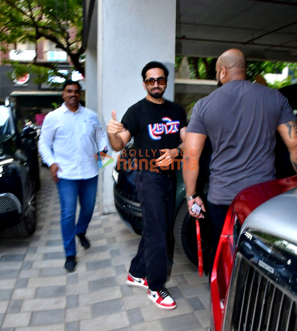 photos ayushmann khurrana snapped at t series office 3