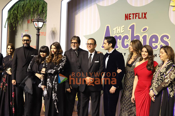 photos celebs grace the premiere of the archies 007 6