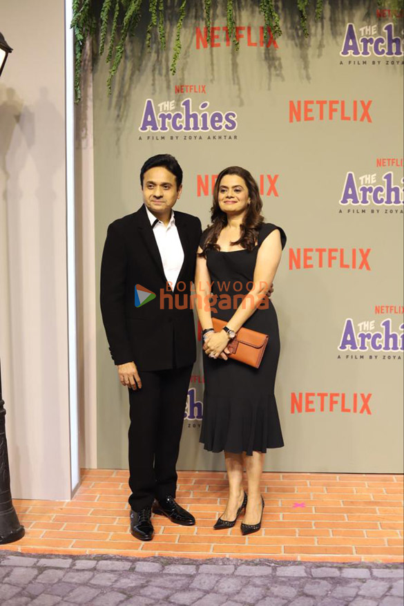 photos celebs grace the premiere of the archies 777 30