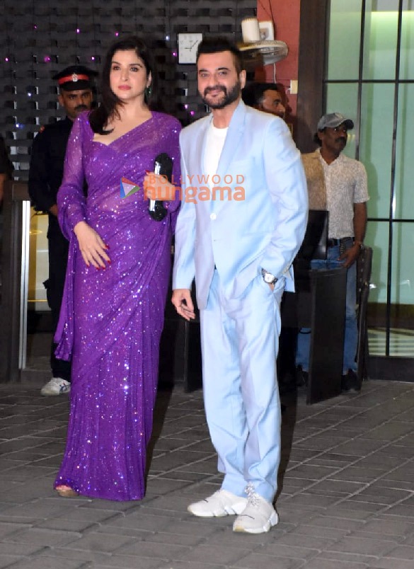 photos celebs snapped arriving at arpita khans residence 1 9