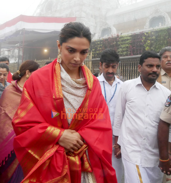 photos deepika padukone visits tirupati temple to seek blessings 4