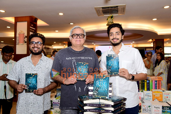 photos hansal mehta launches abhishek krishnans mytho fantasy novel rise of the fallen book 1 of the manwaan series 6