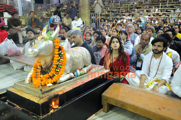 Photos: Janhvi Kapoor, Shikhar Pahariya and director Atlee visit Mahakaleshwar temple