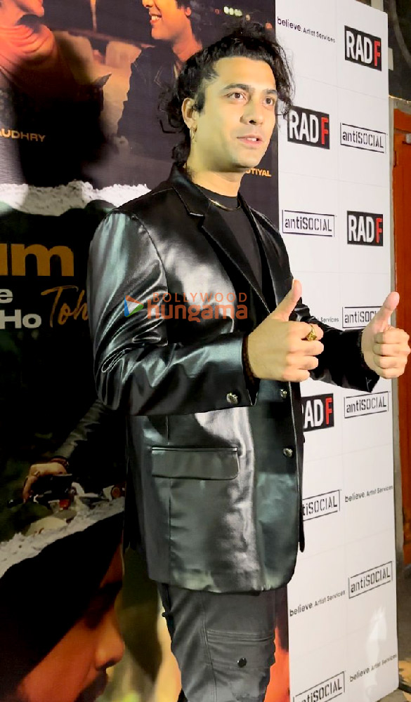 photos jubin nautiyal unveils his musical short film tum aaye ho toh along with shreya chaudhry 3