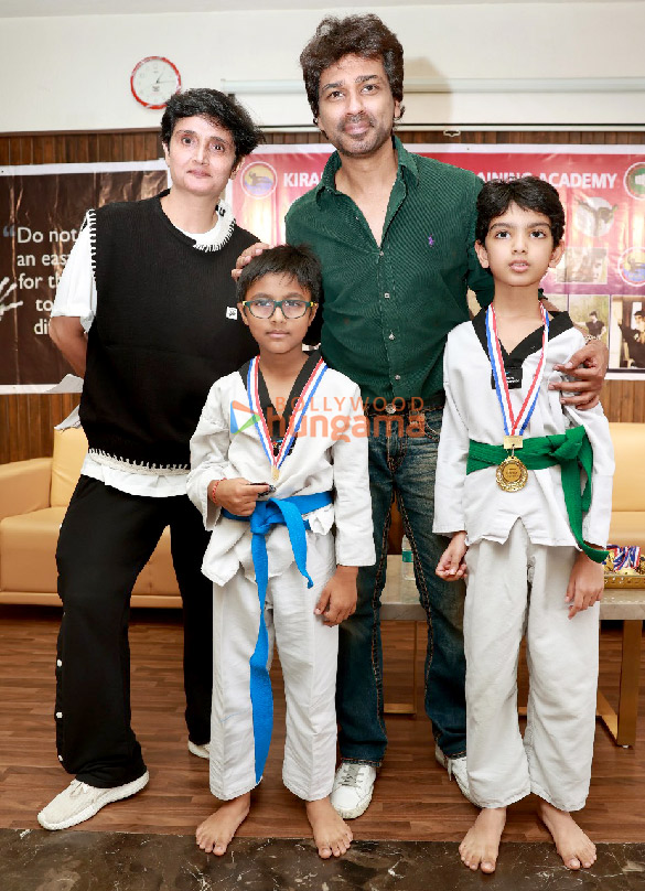 photos kareena kapoor khan rani mukerji and nikhil dwivedi snapped at taekwondo training academys annual competition 3