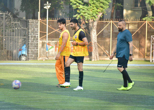 photos kartik aaryan abhishek bachchan tiger shroff and others snapped at all star fc football match in juhu 1