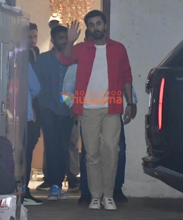 photos ranbir kapoor anil kapoor and bobby deol snapped at t series office 3
