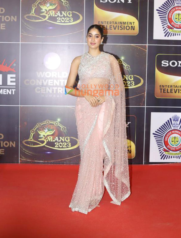 photos ranbir kapoor bobby deol kiara advani and other celebs grace umang 20231 13
