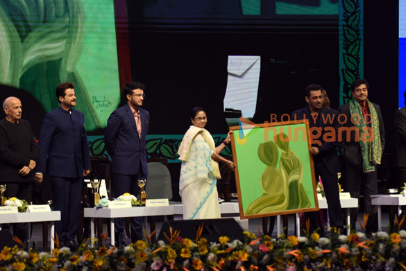 photos salman khan sonakshi sinha shatrughan sinha and others grace the kolkata international film festival 2