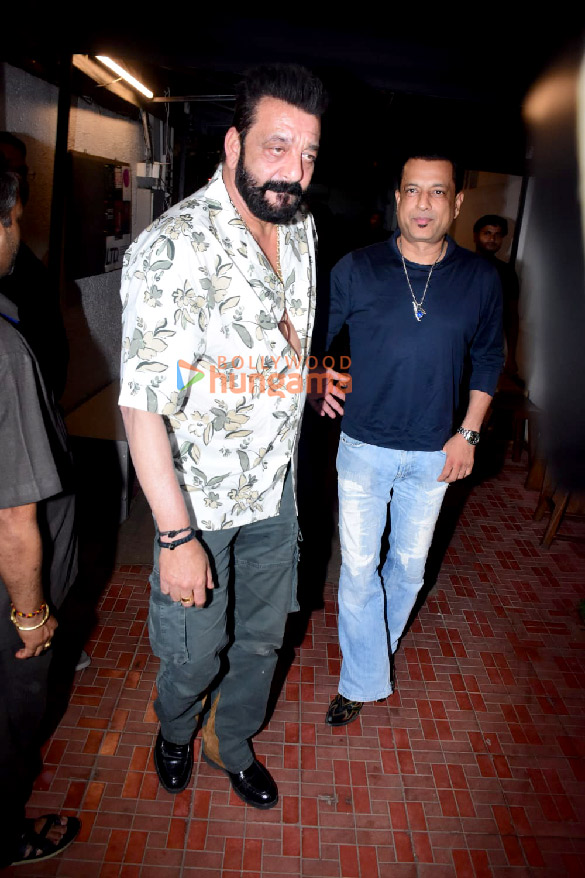 photos sanjay dutt spotted in bandra 1 2