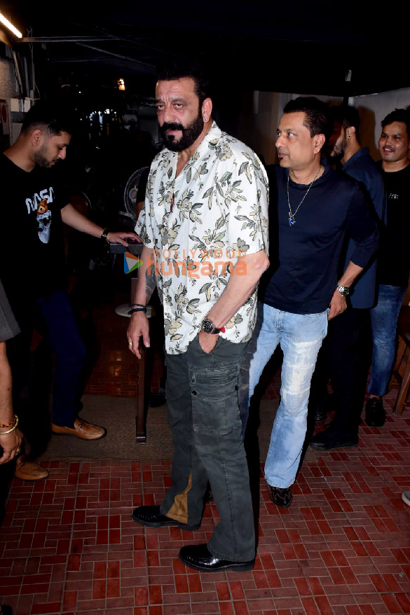 photos sanjay dutt spotted in bandra 4 2