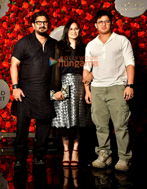 photos shah rukh khan kajol and others attend anand pandits birthday bash 11