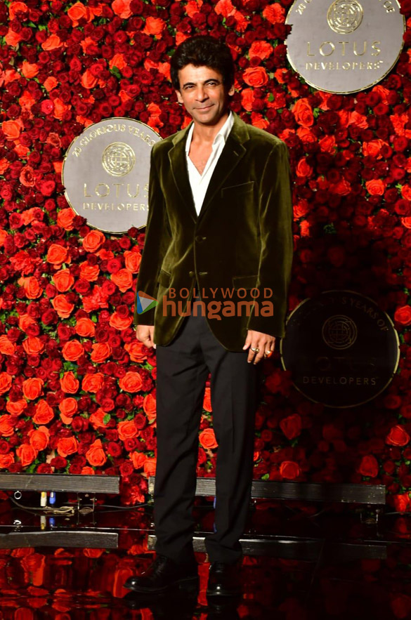 photos shah rukh khan kajol and others attend anand pandits birthday bash 2300 23