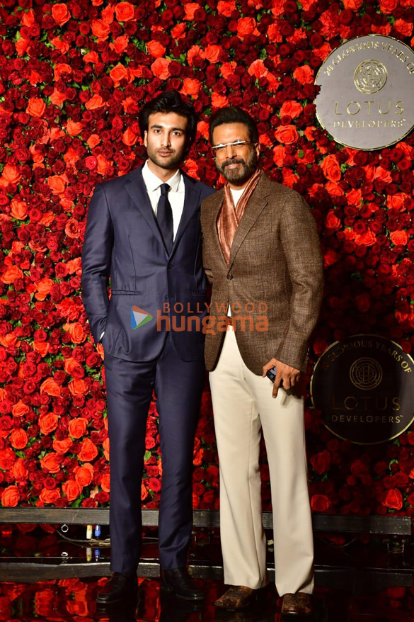 photos shah rukh khan kajol and others attend anand pandits birthday bash 7766 8