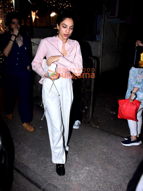 photos sobhita dhulipala snapped in bandra 3