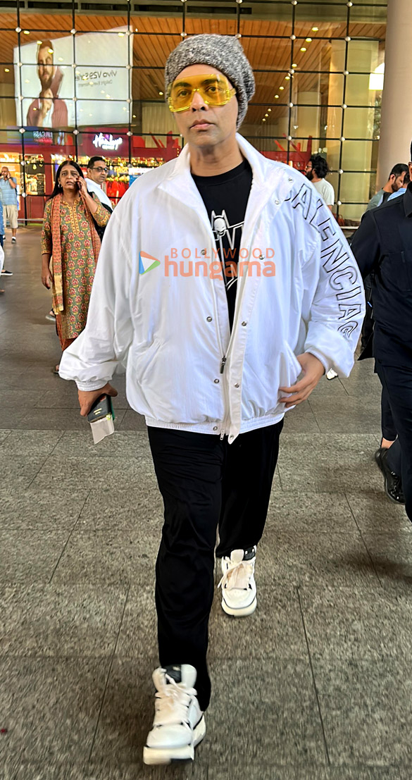 photos sophie choudry and karan johar snapped at the airport 2
