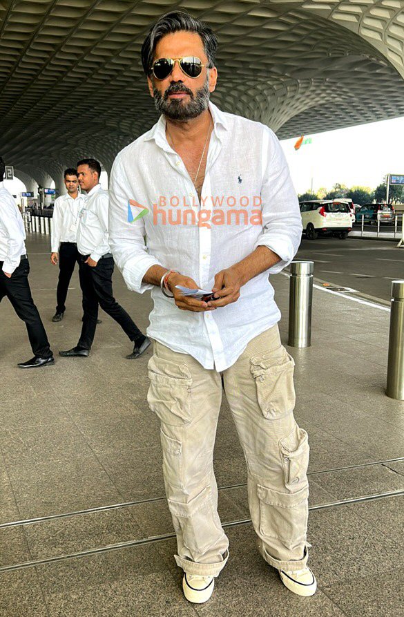 photos tamannaah bhatia shraddha kapoor bipasha basu and others snapped at the airport 10