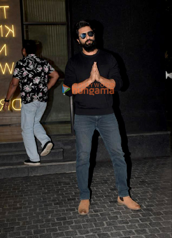 photos vicky kaushal snapped attending a show of sam bahadur at lightbox preview theatre khar 2