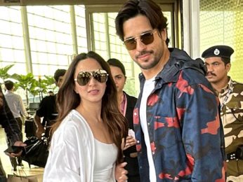 Power Couple Sidharth Malhotra & Kiara Advani pose together at the airport Power Couple Sidharth Malhotra & Kiara Advani pose together at the airport