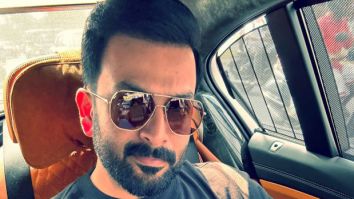 Prithviraj Sukumaran teases Bade Miyan Chote Miyan with dubbing session glimpse