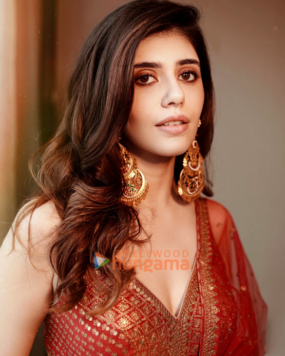 sanjana sanghi 3 132
