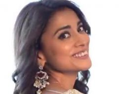 Shriya Saran looks absolutely gorgeous in a saree
