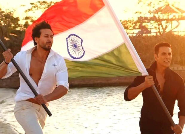 Akshay Kumar and Tiger Shroff share patriotic vibes from the sets of Bade Miyan Chote Miyan