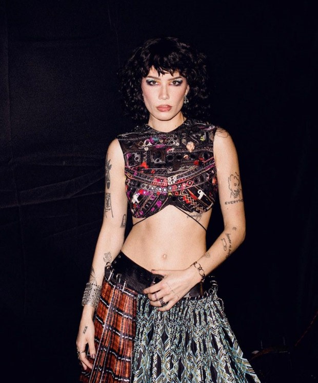 Halsey spellbinds in hand-embroidered crop top from Saaksha & Kinni at Lollapalooza India 2024, see pics