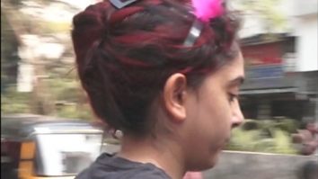 Ira Khan flaunts her ‘Bride-to-be’ hairband as she gets clicked at the salon