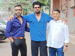 Rafuchakkar 2 in the making? Maniesh Paul gets clicked with makers